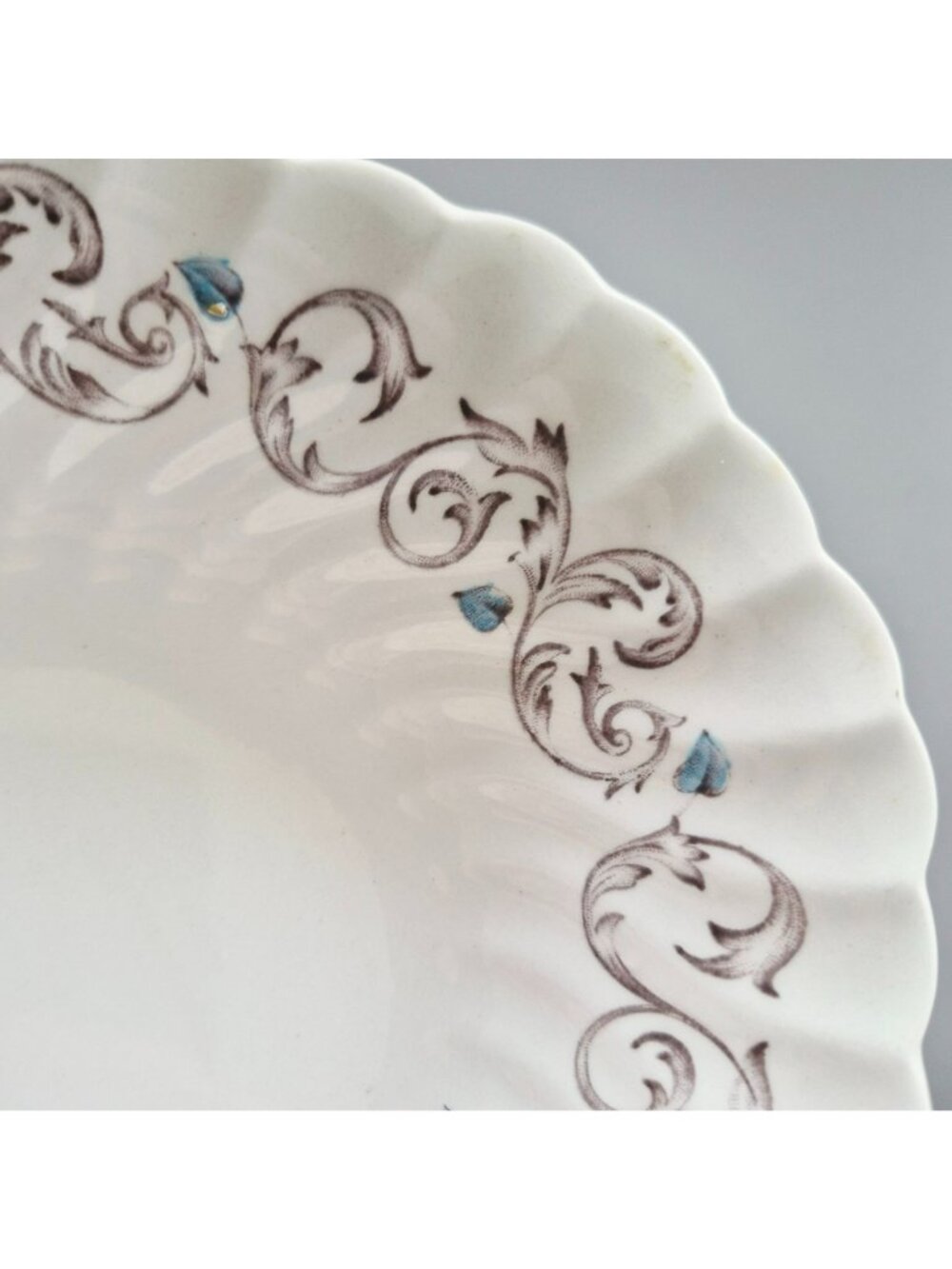 Vintage Johnson Bros Encore Square Cereal Bowl Set of 2, Blue Leaves Light Brown - Picture 5 of 9